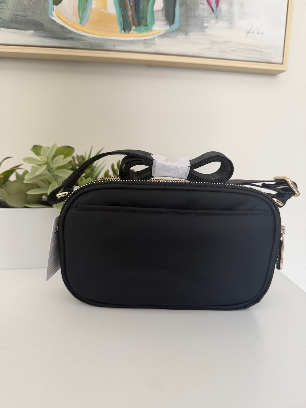 Lululemon Crossbody Camera Bag 2L *logo Black/Gold - Picture 2 of 9
